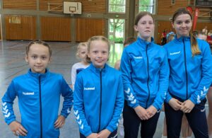 Mehr über den Artikel erfahren Starke Konkurrenz für Schlänger Trampolinturnerinnen Westfalen-Cup im Trampolin-Synchronturnen